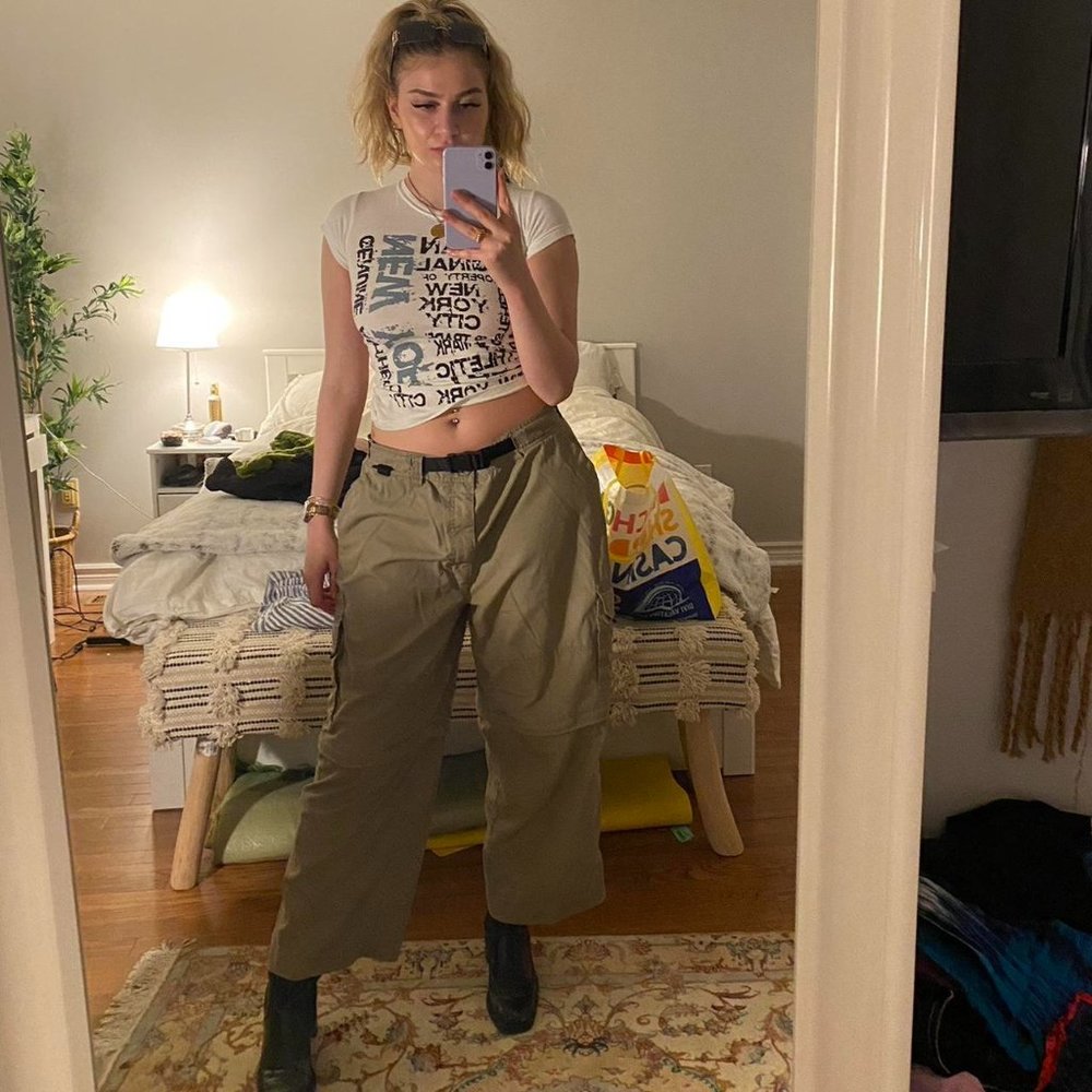 AMAZING khaki cargo/parachute pants !!!